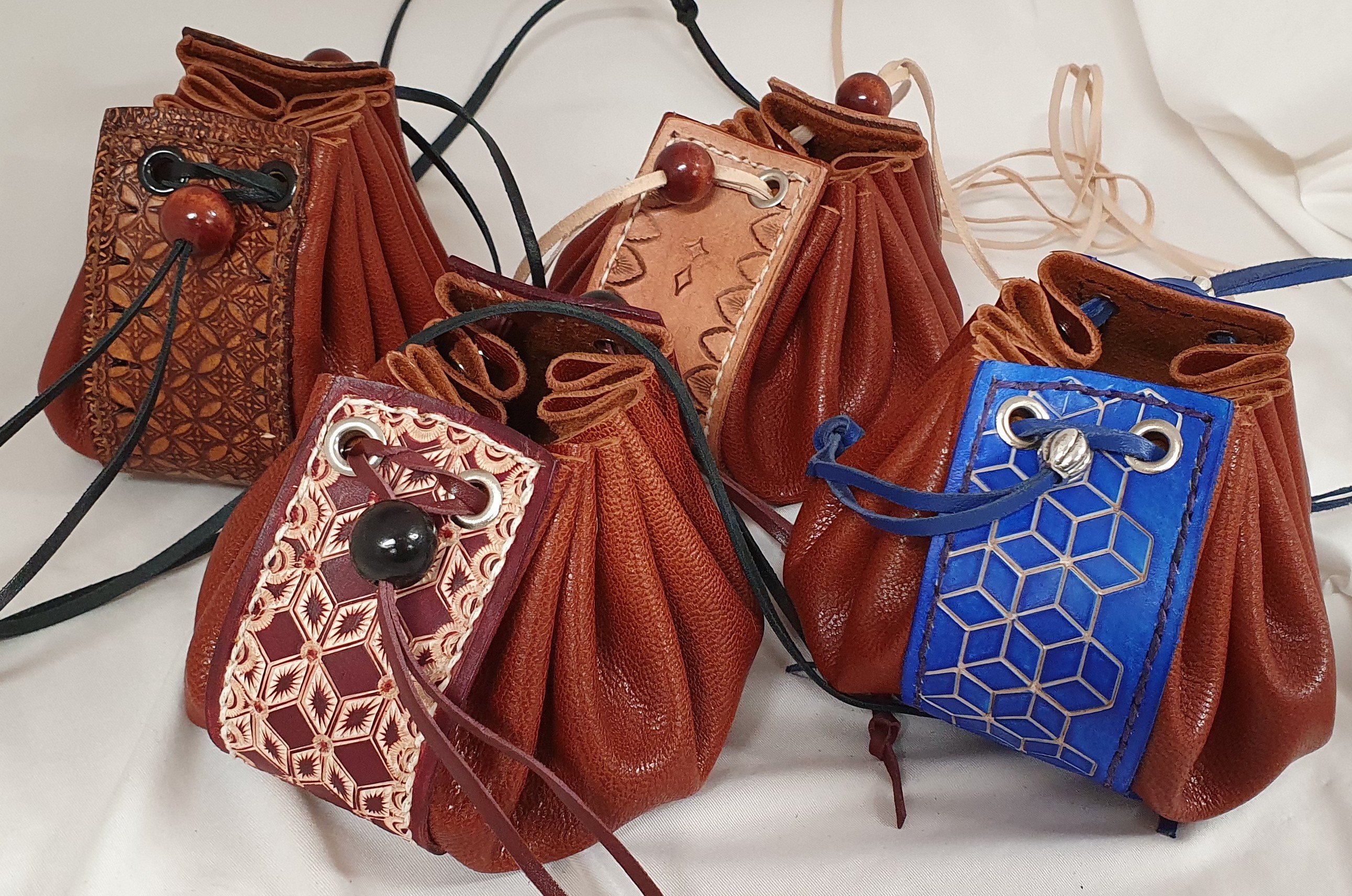 Leathercraft, Birdsall's leather runs leather making classe…
